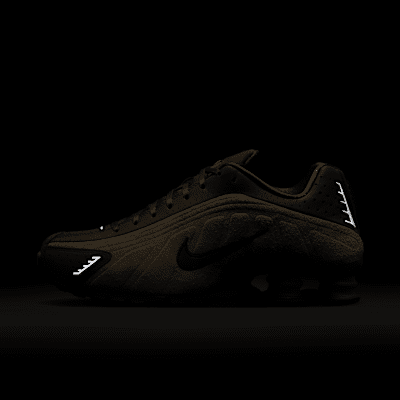 NIKE公式】ナイキ ショックス R4 ウィメンズシューズ.オンラインストア